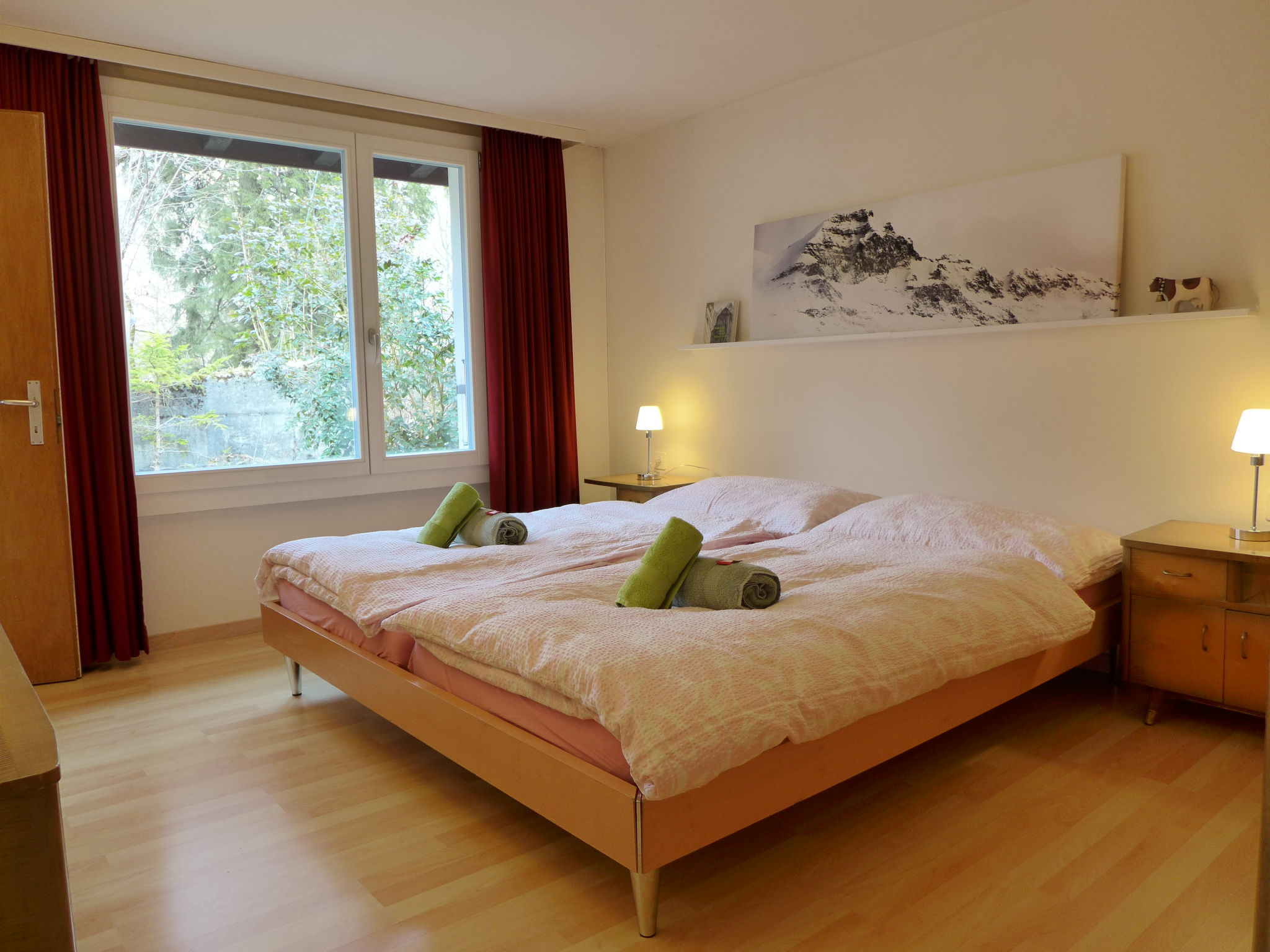 Foto 4 - Apartamento de 1 habitación en Lauterbrunnen con jardín y vistas a la montaña