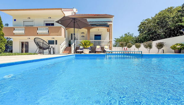 Casa de 6 quartos em Poličnik com piscina privada e jardim - Foto 2