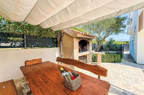Foto 30 - Casa de 5 quartos em Poličnik com piscina privada e jardim