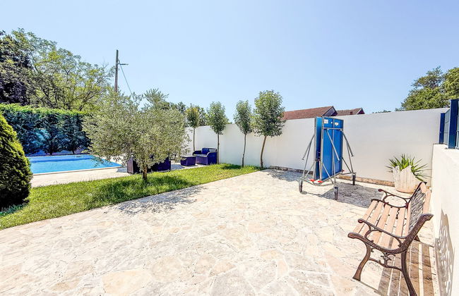 Casa de 6 quartos em Poličnik com piscina privada e jardim - Foto 31