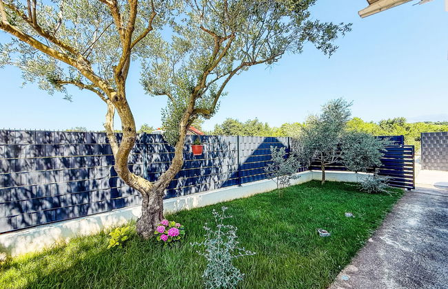Casa de 6 quartos em Poličnik com piscina privada e jardim - Foto 37