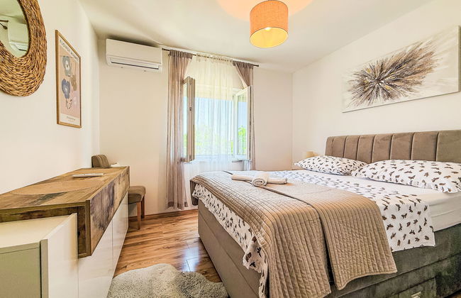 Casa de 6 quartos em Poličnik com piscina privada e jardim - Foto 12