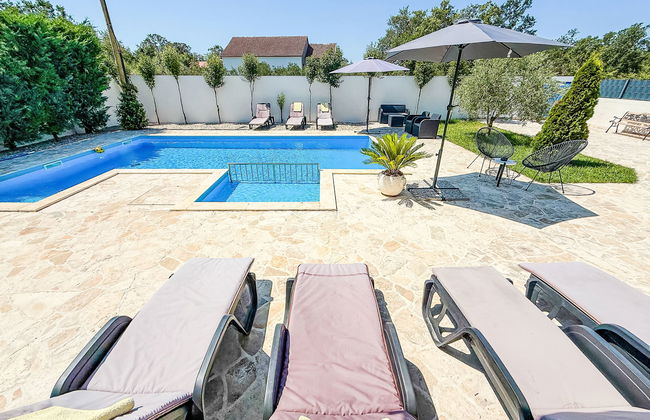 Casa de 6 quartos em Poličnik com piscina privada e jardim - Foto 38