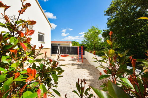 Foto 30 - Casa de 5 habitaciones en Poličnik con piscina privada y jardín