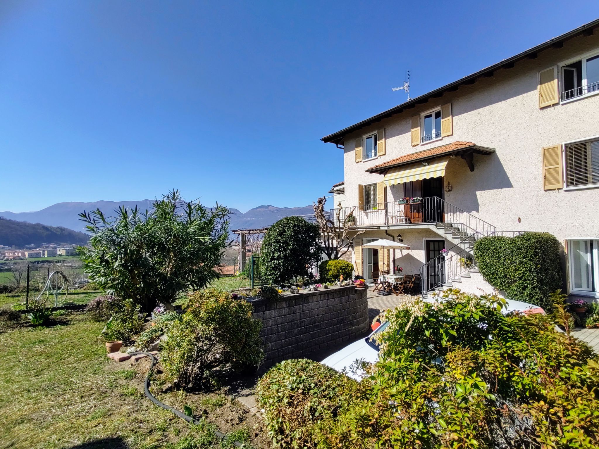 Photo 24 - Appartement de 2 chambres à Luino avec terrasse