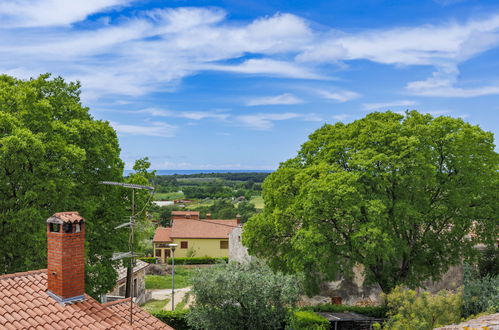 Foto 40 - Casa de 3 habitaciones en Poreč con jardín y terraza