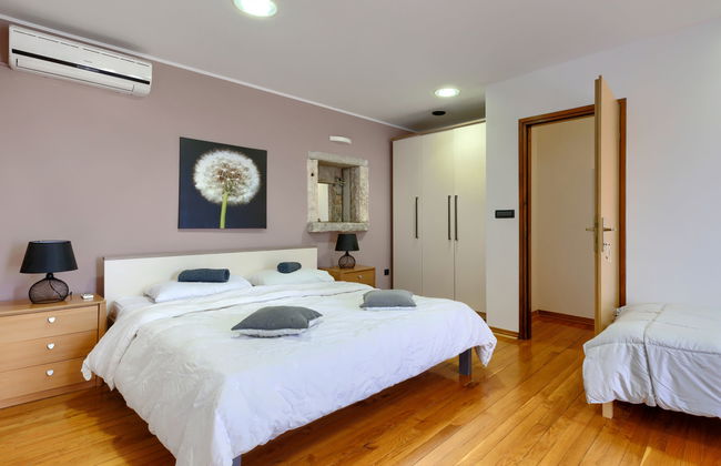 Casa de 4 quartos em Poreč com jardim e terraço - Foto 17
