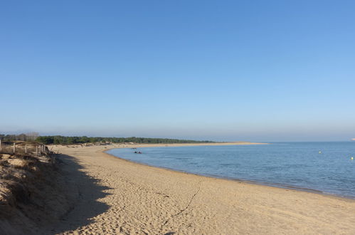 Foto 35 - Haus mit 2 Schlafzimmern in Saint-Georges-d'Oléron mit garten und blick aufs meer