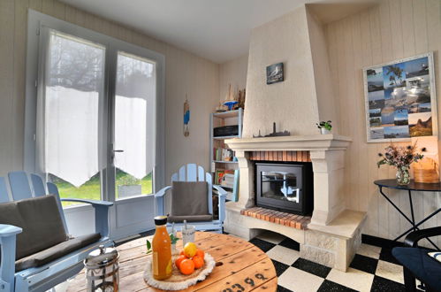 Photo 8 - 2 bedroom House in Saint-Pierre-d'Oléron with garden and sea view