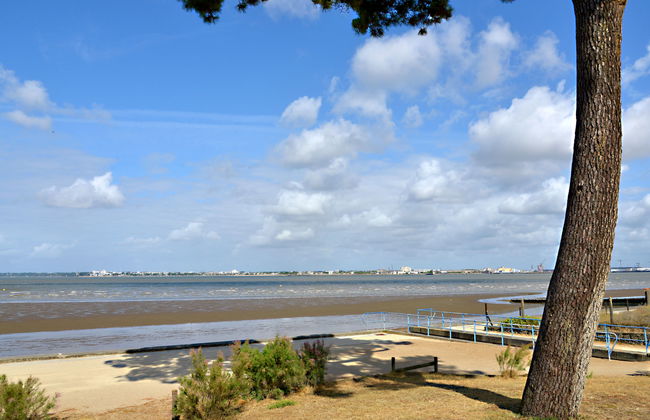 4 bedroom House in Saint-Brevin-les-Pins with private pool and garden - Photo 31