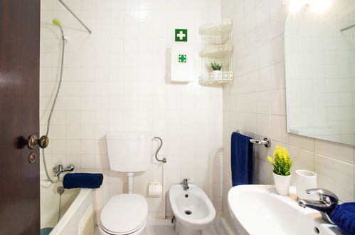 Foto 18 - Apartamento em Portimão com piscina e jardim