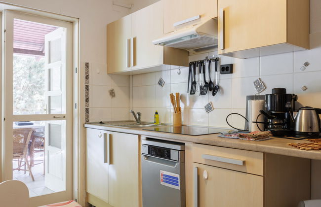 Casa de 4 quartos em Balatonkenese com piscina privada e jardim - Foto 13