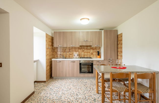Apartamento de 2 quartos em Castelveccana com jardim - Foto 12