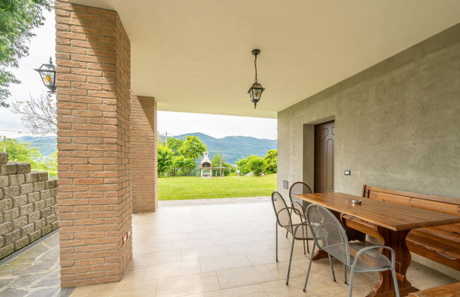 Apartamento de 2 quartos em Castelveccana com jardim - Foto 18
