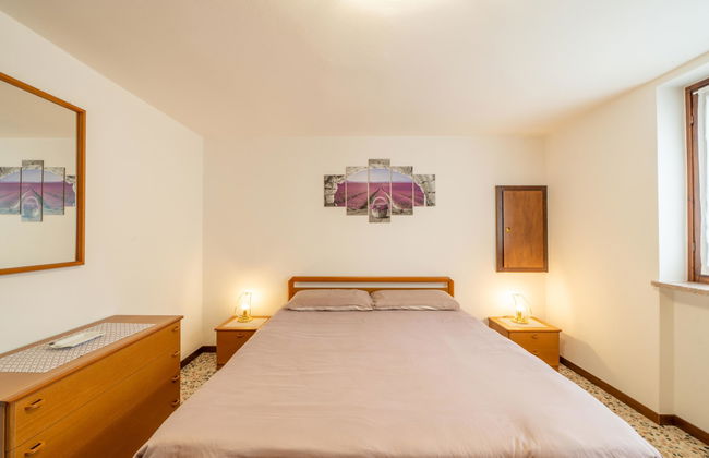 Apartamento de 2 quartos em Castelveccana com jardim - Foto 14