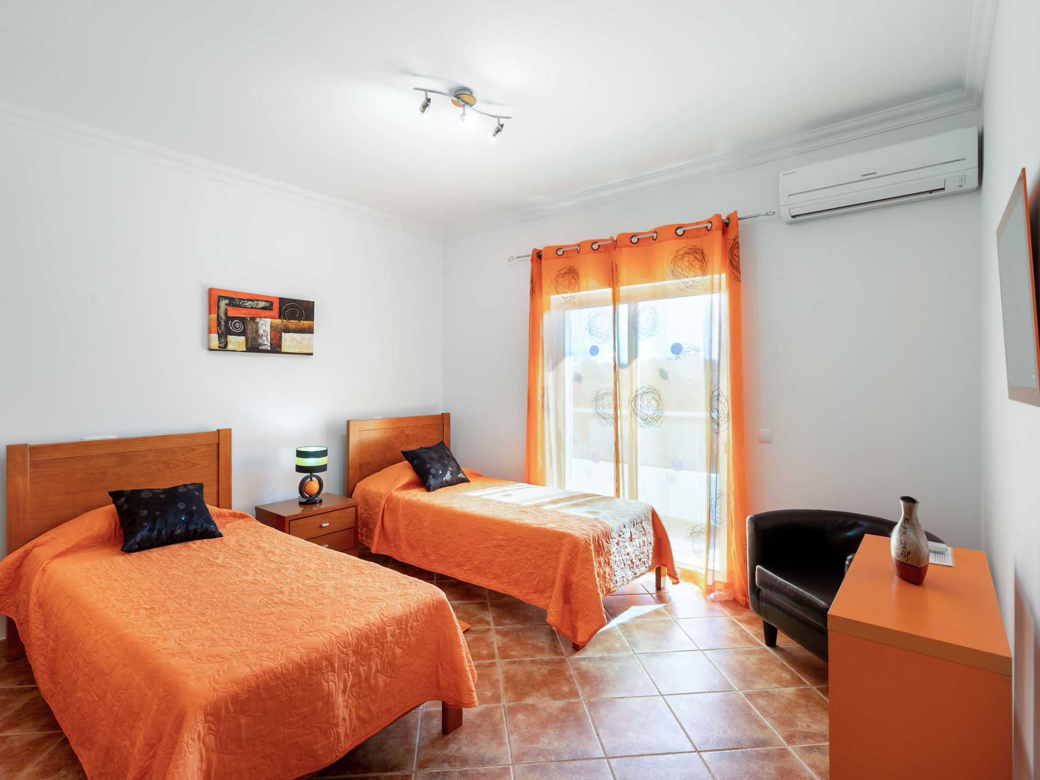 Foto 6 - Casa con 3 camere da letto a Faro con piscina privata e giardino