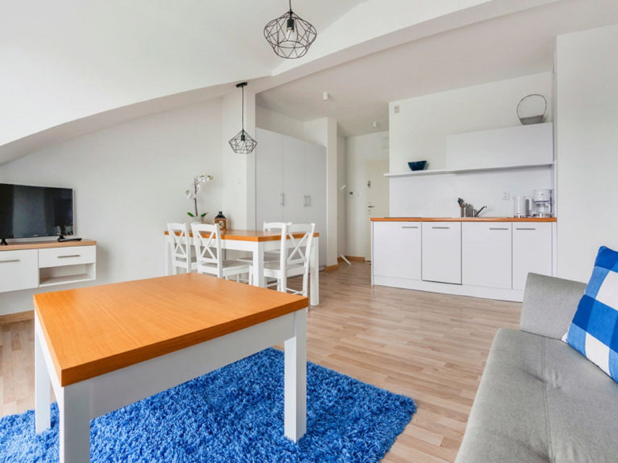 Foto 7 - Apartamento de 1 quarto em Kołobrzeg (Gmina) com jardim e vistas do mar