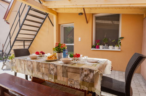 Foto 23 - Apartamento de 3 quartos em Balatonszemes com jardim