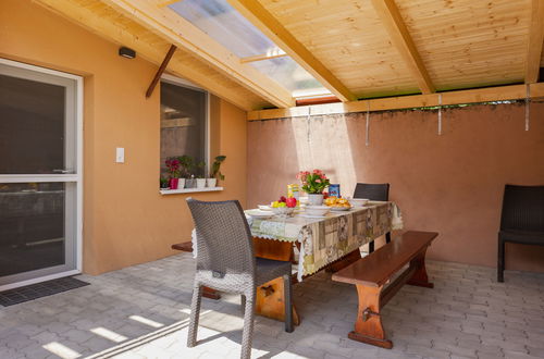 Foto 22 - Apartamento de 3 quartos em Balatonszemes com jardim