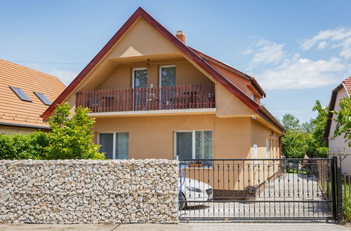 Foto 1 - Apartamento de 3 quartos em Balatonszemes com jardim