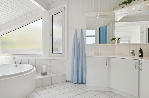 Foto 28 - Casa de 3 quartos em Løkken com terraço e sauna