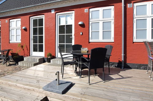 Photo 1 - Appartement de 2 chambres à Aakirkeby avec piscine et terrasse