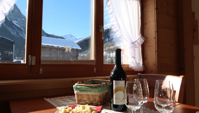 Photo 1 - Appartement de 2 chambres à Evolène avec terrasse et vues sur la montagne