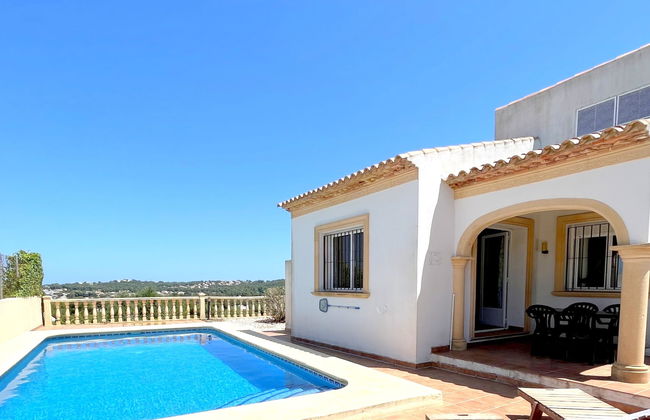3 bedroom House in Jávea with private pool and garden - Photo 1