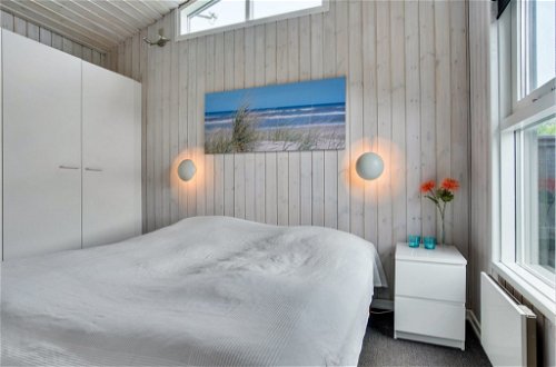 Foto 9 - Haus mit 4 Schlafzimmern in Blokhus mit terrasse und sauna