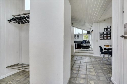 Foto 23 - Haus mit 4 Schlafzimmern in Blokhus mit terrasse und sauna