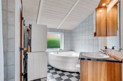 Foto 9 - Casa de 3 quartos em Væggerløse com terraço e sauna