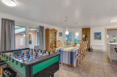 Photo 17 - Maison de 5 chambres à Blåvand avec piscine privée et terrasse