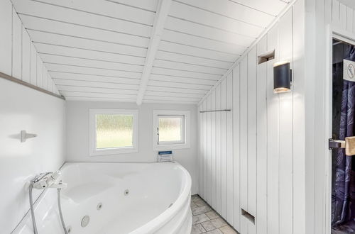 Foto 18 - Casa de 4 quartos em Hvide Sande com terraço e sauna