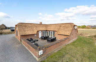 Foto 1 - Casa de 5 quartos em Ringkøbing com piscina privada e terraço