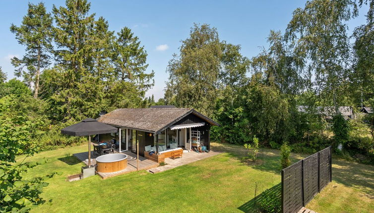 Photo 1 - Maison de 3 chambres à Idestrup avec terrasse et bain à remous