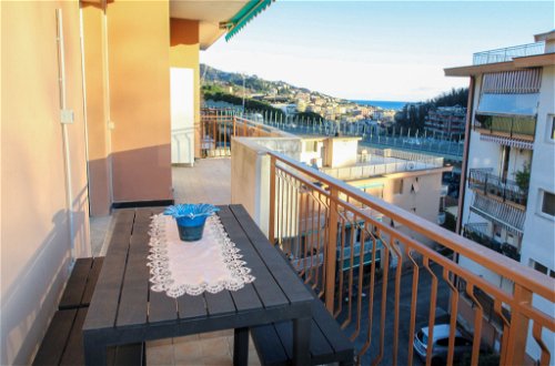 Foto 17 - Appartamento con 3 camere da letto a Rapallo con terrazza e vista mare