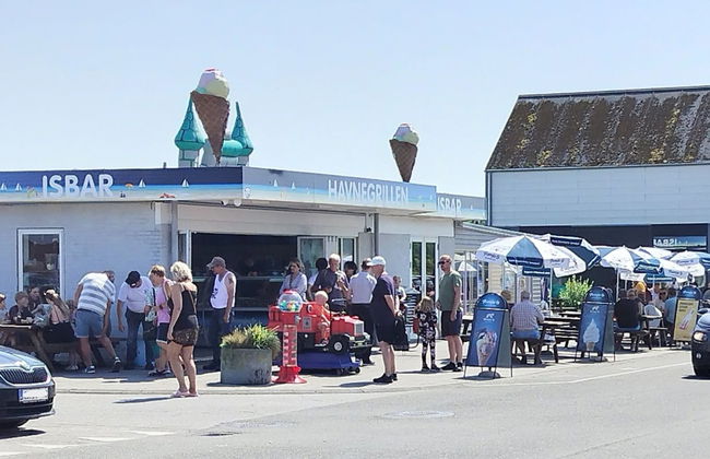 "Line" - 10m from the sea - Foto 6