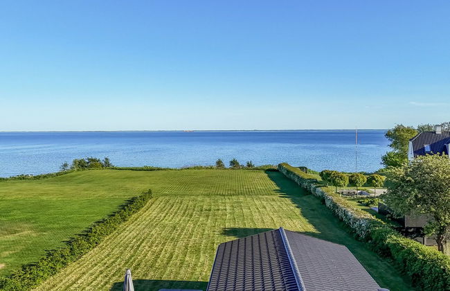 3 bedroom House in Juelsminde with terrace and hot tub - Photo 5