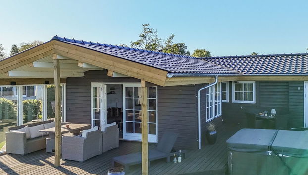 3 bedroom House in Juelsminde with terrace and hot tub - Photo 3