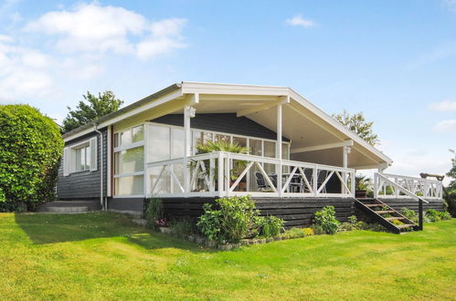 Photo 1 - Maison de 3 chambres à Løgstrup avec terrasse