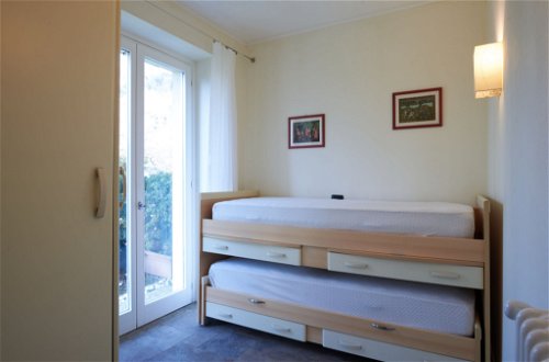 Foto 20 - Appartamento con 2 camere da letto a Gravedona ed Uniti con piscina e vista sulle montagne
