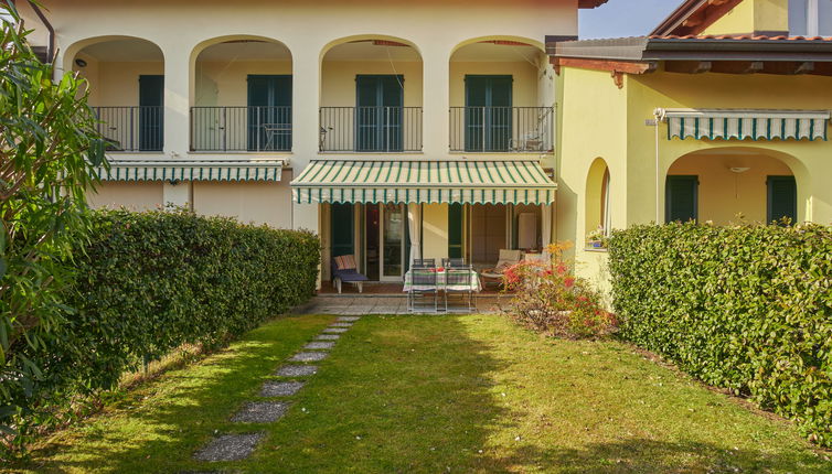 Photo 1 - Appartement de 2 chambres à Gravedona ed Uniti avec piscine et vues sur la montagne