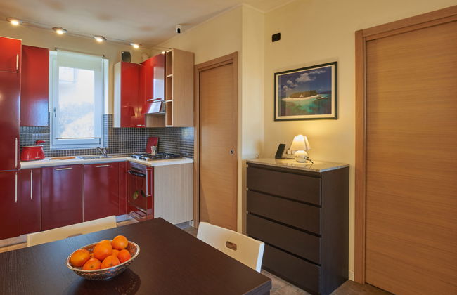3 bedroom Apartment in Gravedona ed Uniti with swimming pool and garden - Photo 11