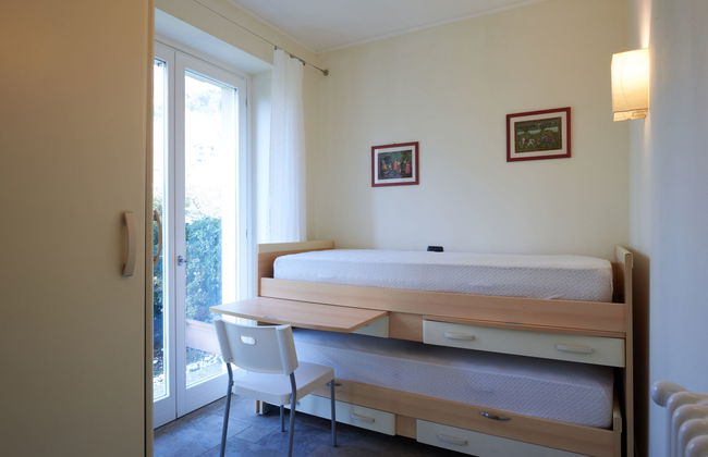 3 bedroom Apartment in Gravedona ed Uniti with swimming pool and garden - Photo 18