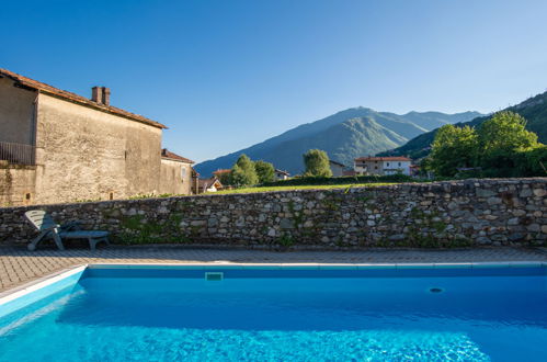 Foto 24 - Appartamento con 2 camere da letto a Gravedona ed Uniti con piscina e vista sulle montagne