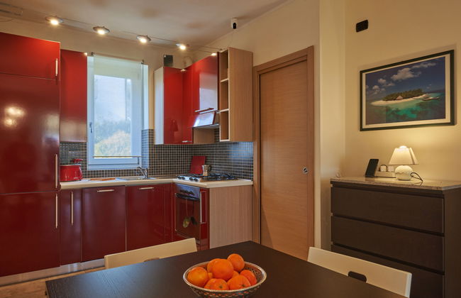 3 bedroom Apartment in Gravedona ed Uniti with swimming pool and garden - Photo 9