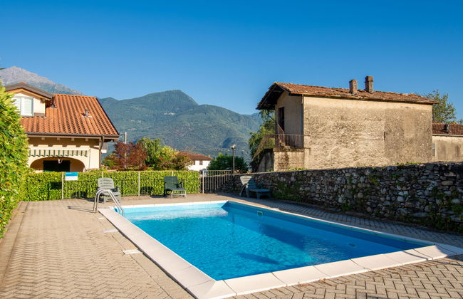 3 bedroom Apartment in Gravedona ed Uniti with swimming pool and garden - Photo 23