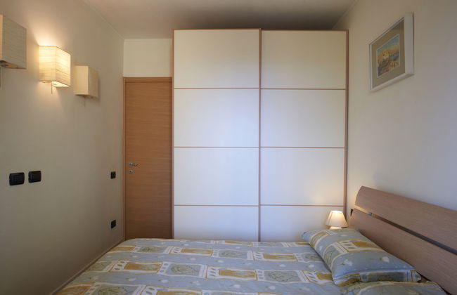3 bedroom Apartment in Gravedona ed Uniti with swimming pool and garden - Photo 12