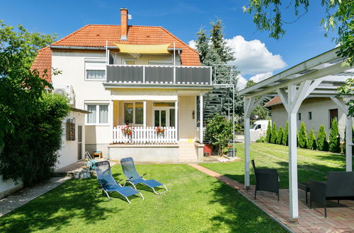 Photo 1 - 2 bedroom Apartment in Balatonkeresztúr with garden