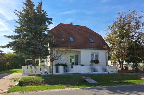 Photo 17 - Appartement de 2 chambres à Balatonkeresztúr avec jardin